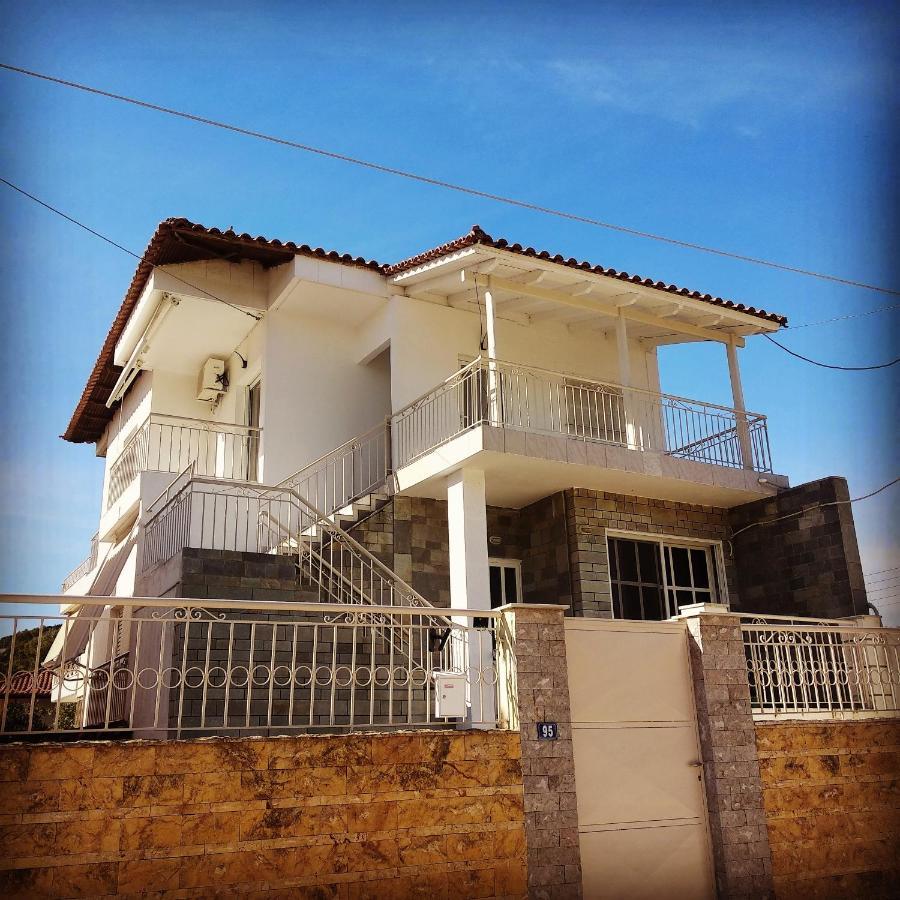 La Vita Apartments-Near Airport & Sea Artemida  Luaran gambar