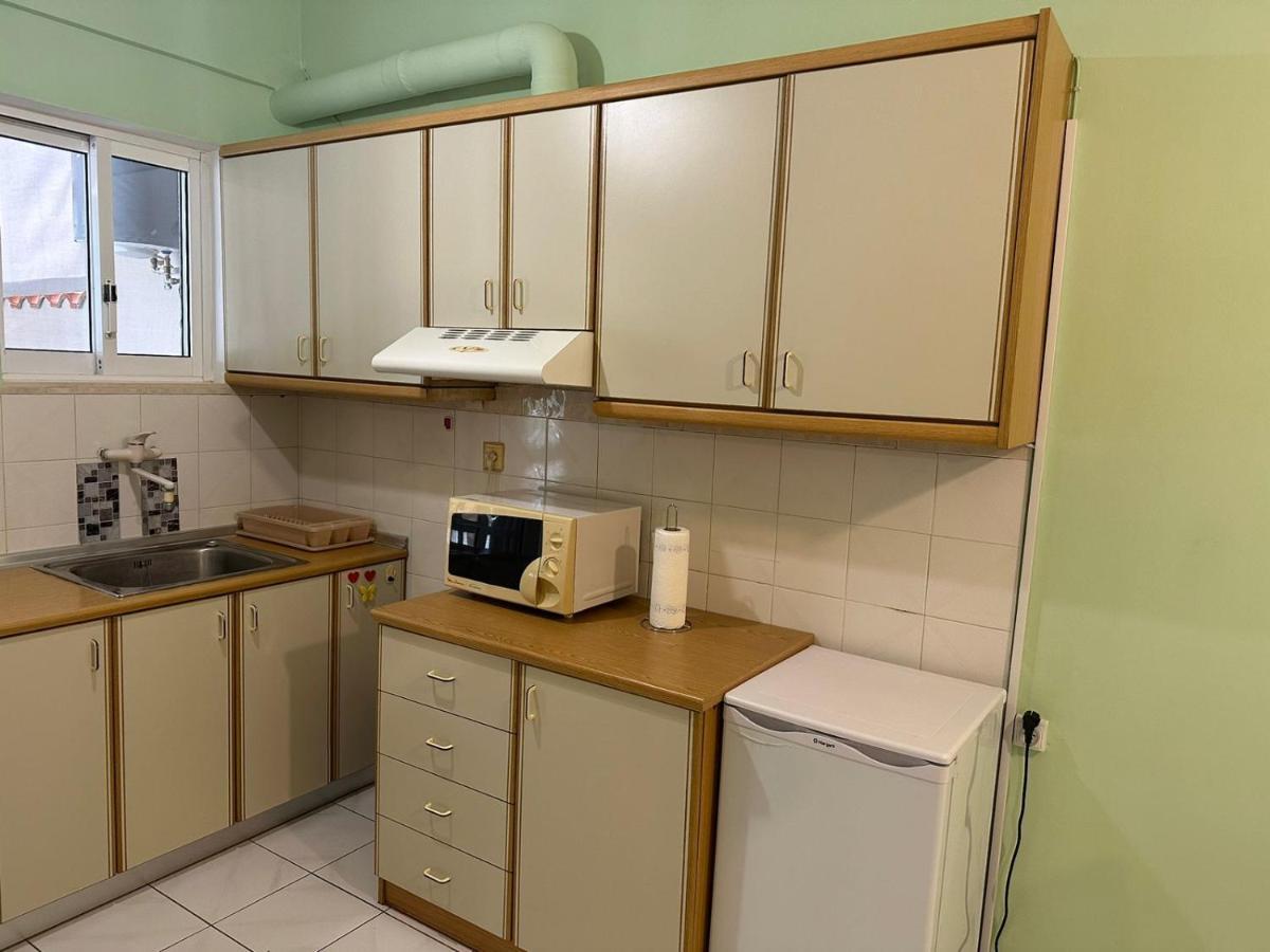 La Vita Apartments-Near Airport & Sea Artemida  Luaran gambar