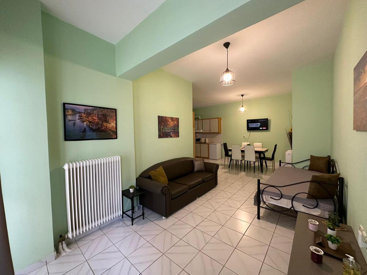La Vita Apartments-Near Airport & Sea Artemida  Luaran gambar