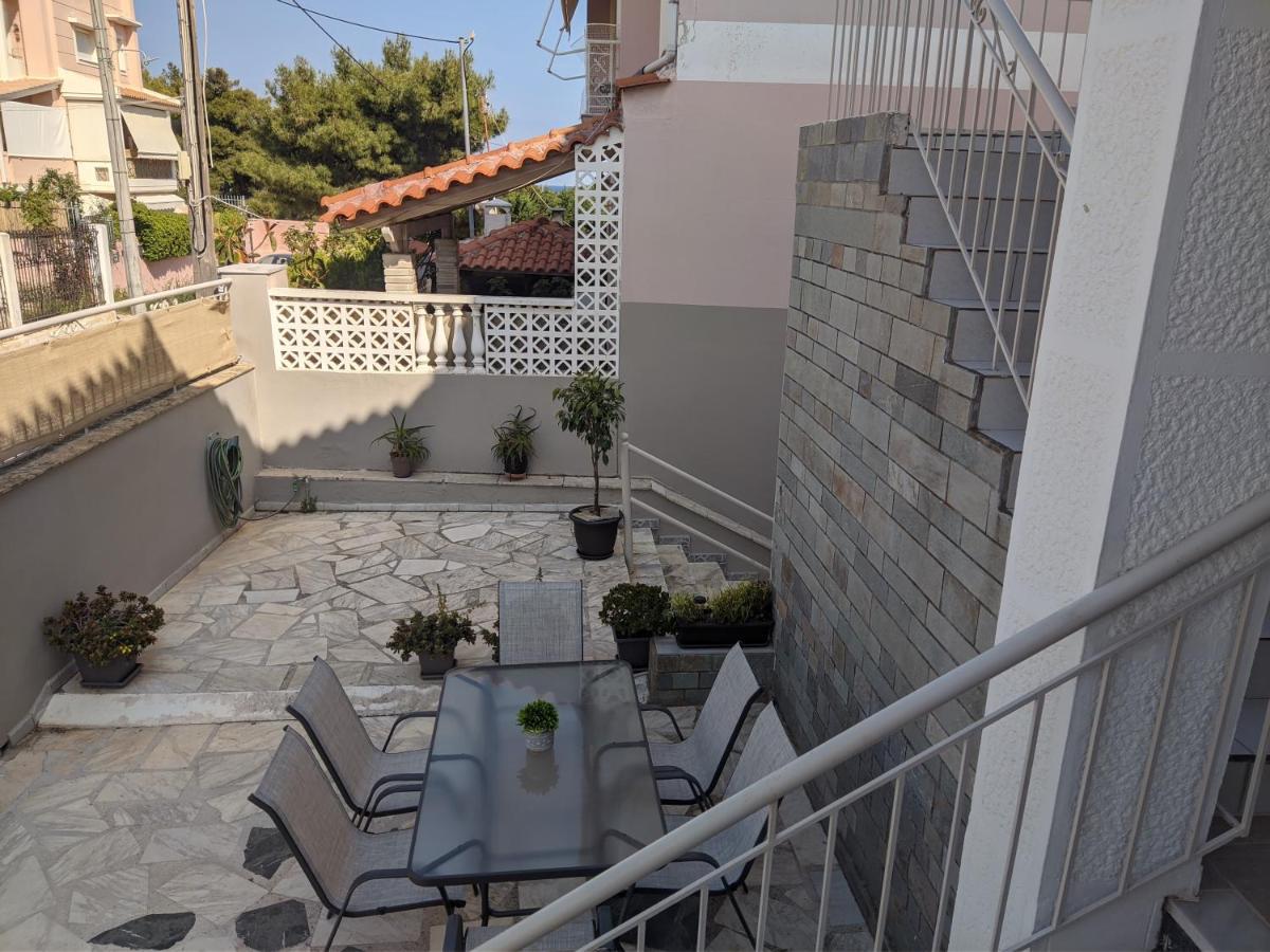 La Vita Apartments-Near Airport & Sea Artemida  Luaran gambar