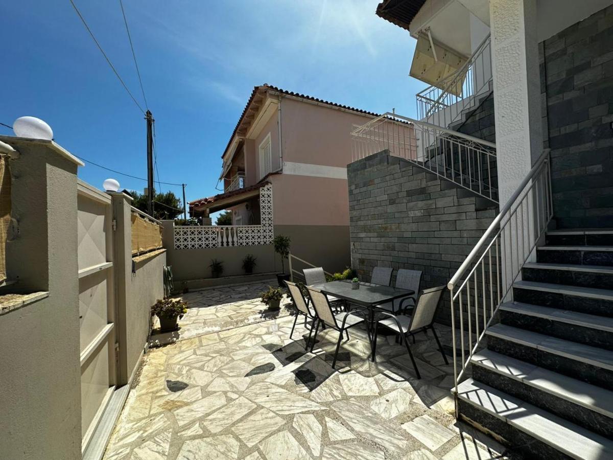 La Vita Apartments-Near Airport & Sea Artemida  Luaran gambar