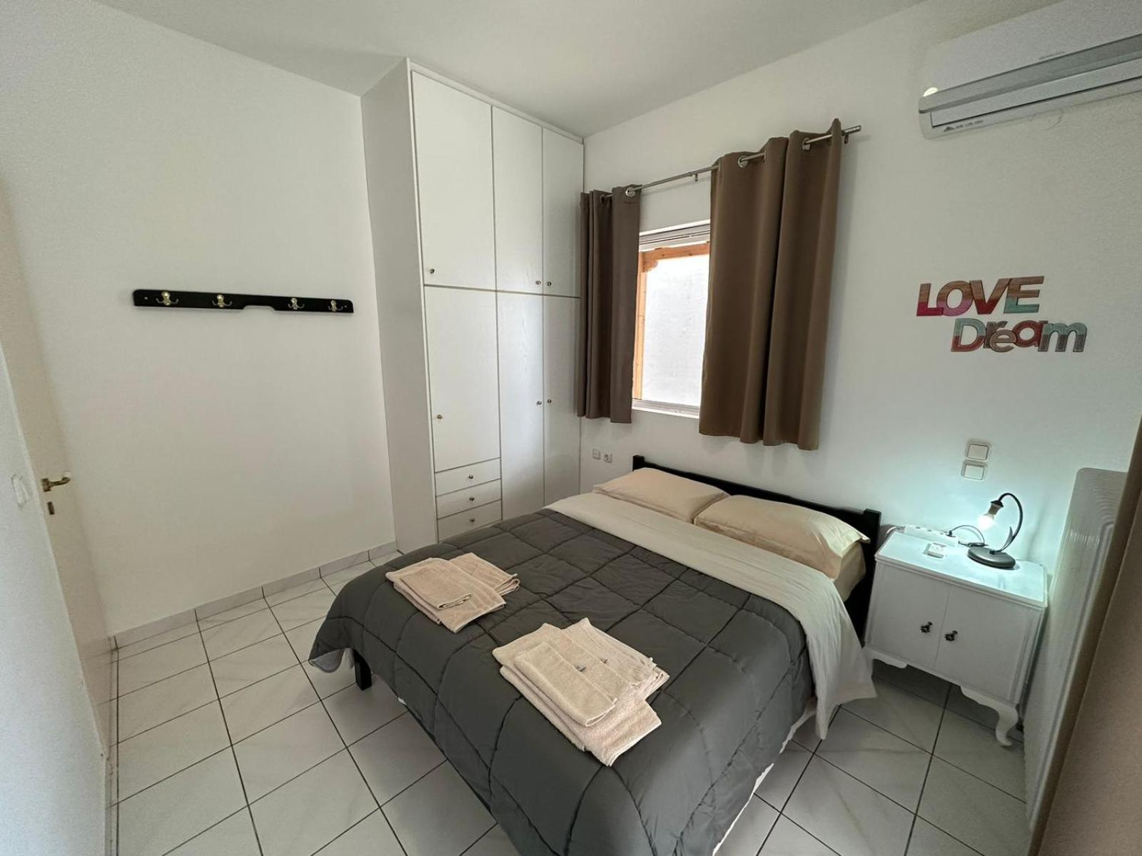 La Vita Apartments-Near Airport & Sea Artemida  Bilik gambar